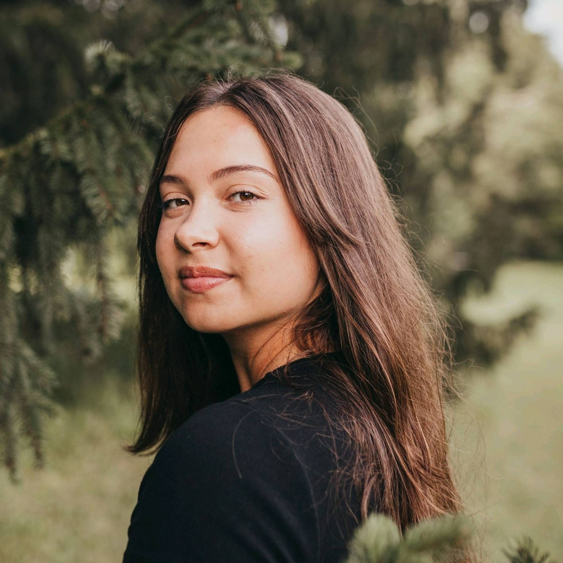 Photo of Khrystine W.